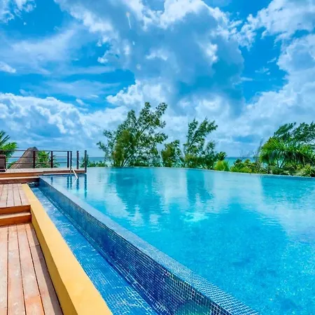 Ph Condo Steps To Beach & 5Th Ave Pvt Roof Pool